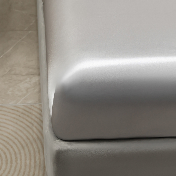 91家纺网 家纺一手货源 找家纺 2025款仿真丝色丁床笠+枕套套装三件套床上用品跨境外贸纯色床笠爆款可定制 银灰