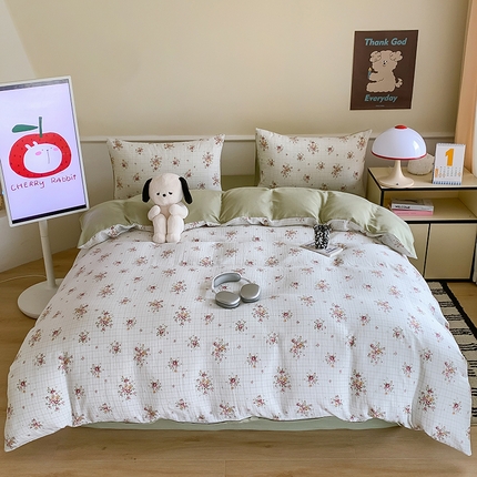 91家纺网 家纺一手货源 找家纺 2024新款全棉母婴双层皱皱纱ins韩系博主款双层皱皱纱布四件套拍图二 韩系碎花