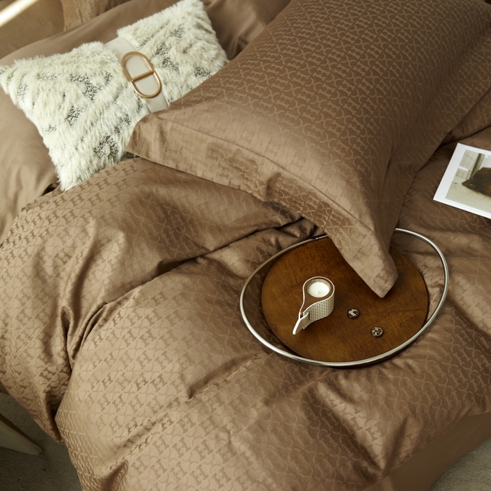 91家纺网 家纺一手货源 找家纺 恒尚居 2024新款100支长绒棉提花四件套 044枫林晚