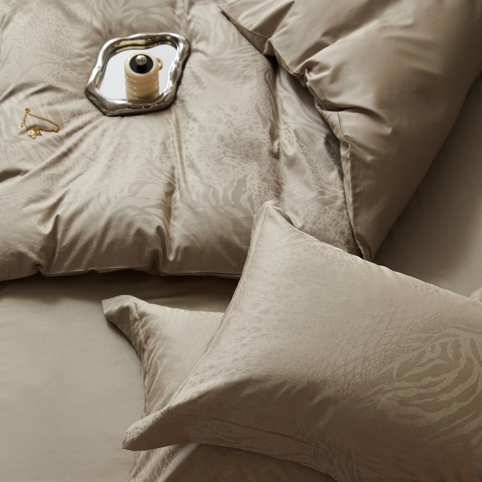 91家纺网 家纺一手货源 找家纺 恒尚居 2024新款100支长绒棉提花四件套 浮光