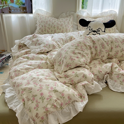 91家纺网 家纺一手货源 找家纺 六巷胡同 2024新款韩式博主风小碎花花边款四件套-第三系 雨棠酌春