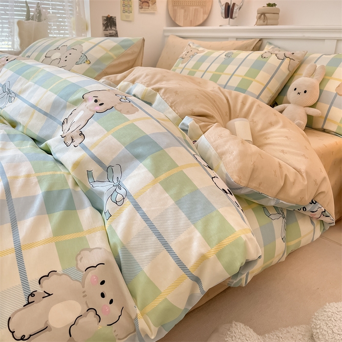 91家纺网 家纺一手货源 找家纺 曼之夏 2024新款全棉印花四件套 绿格小狗