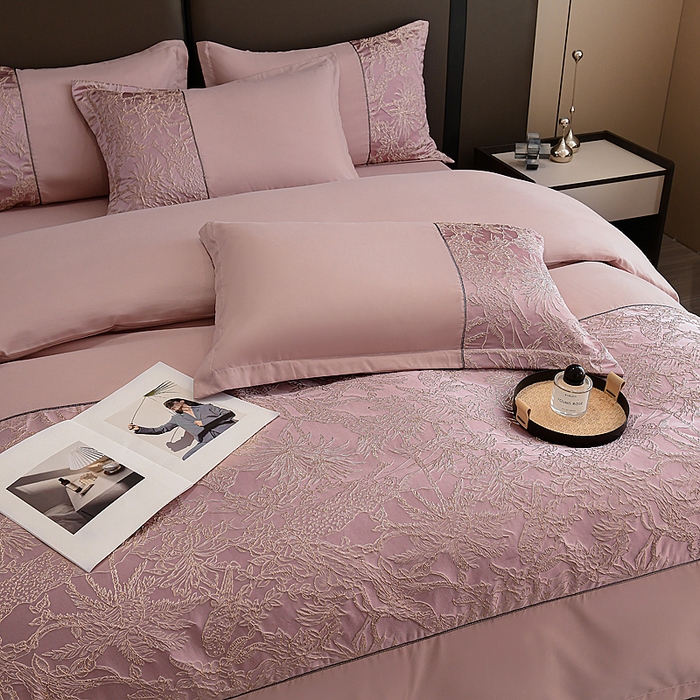 91家纺网 家纺一手货源 找家纺 布可家纺 2025新款轻奢精美浮雕刺绣提花四件套 安露莎-胭脂粉