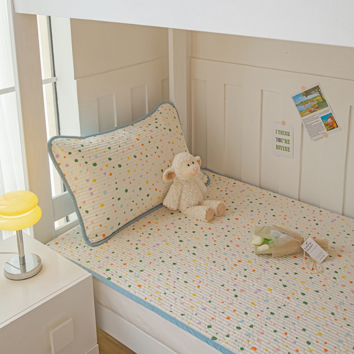 91家纺网 家纺一手货源 找家纺 茉夕 2024新款学生宿舍上下铺全棉床盖 彩色波点