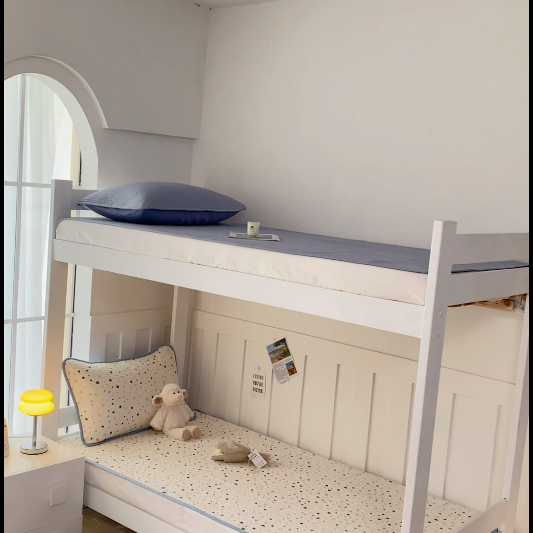 91家纺网 家纺一手货源 找家纺 茉夕 2024新款学生宿舍上下铺全棉床盖 彩色波点