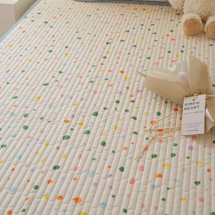 91家纺网 家纺一手货源 找家纺 茉夕 2024新款学生宿舍上下铺全棉床盖 彩色波点