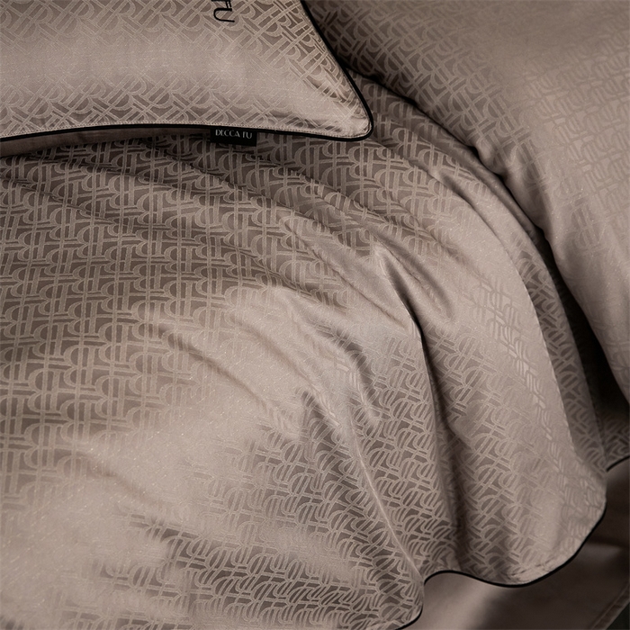 91家纺网 家纺一手货源 找家纺 安莱生活 2024新款60S天丝棉提花四件套三系列（银丝款）--天丝棉铂金简奢款 伯格-巧克力