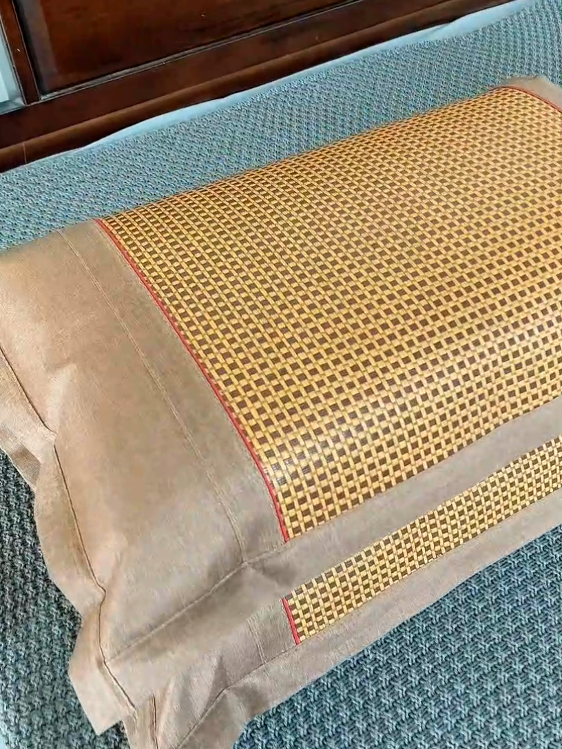 91家纺网 家纺一手货源 找家纺 织布人 2024新款夏凉冰丝枕套冰藤枕套凉席枕套单枕套单枕芯48*74 方格直角/单枕套 