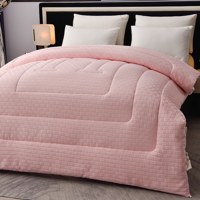 91家纺网 家纺一手货源 找家纺 招财狼家纺 2024新款华夫格羽丝被 高级粉