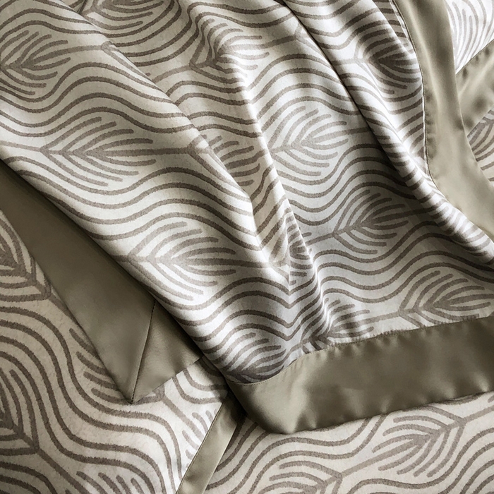 91家纺网 家纺一手货源 找家纺 2024新款60支兰精天丝数码印花四件套系列 格雷-咖