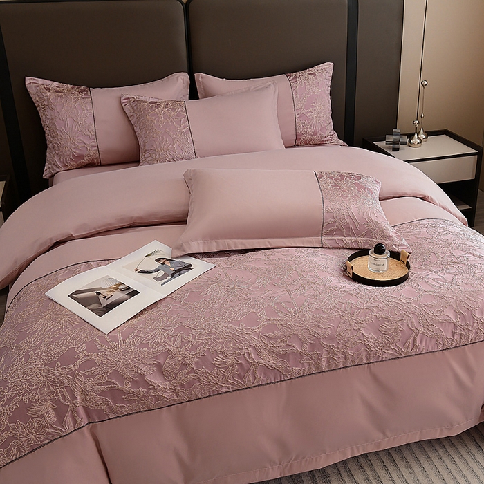 91家纺网 家纺一手货源 找家纺 布可家纺 2025新款轻奢精美浮雕刺绣提花四件套 安露莎-胭脂粉