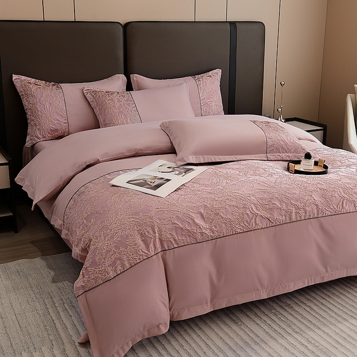 91家纺网 家纺一手货源 找家纺 布可家纺 2025新款轻奢精美浮雕刺绣提花四件套 安露莎-胭脂粉