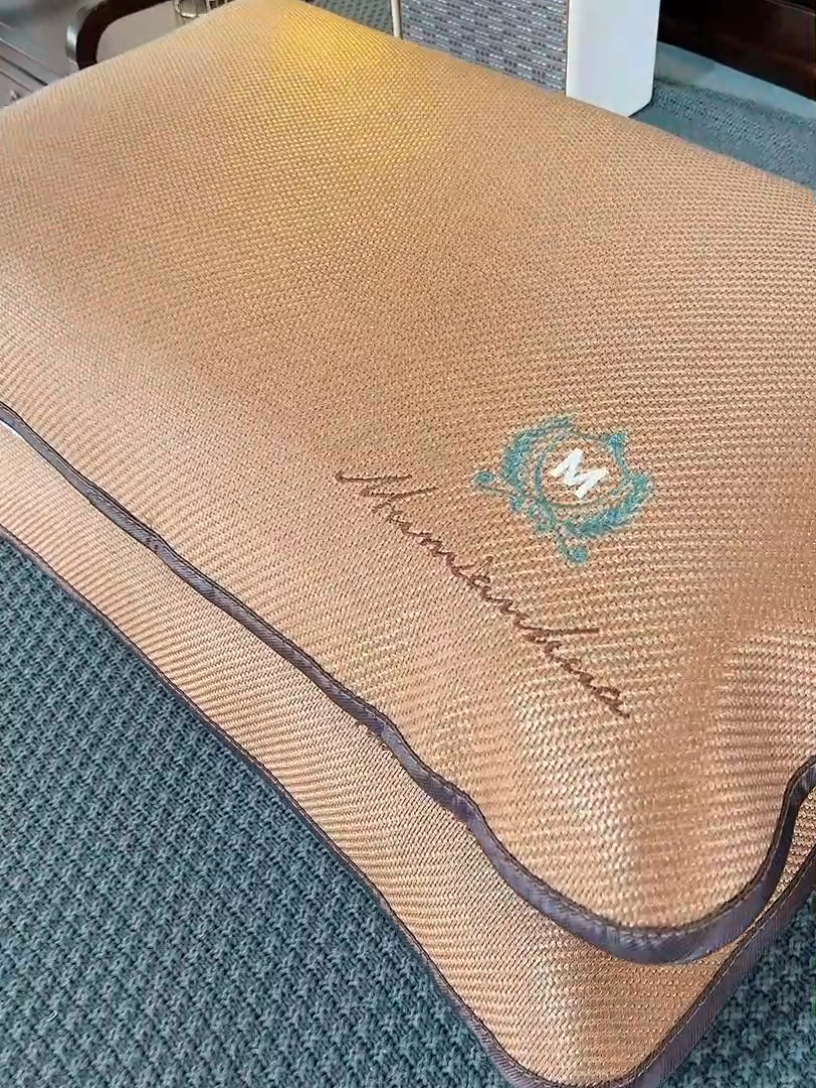 91家纺网 家纺一手货源 找家纺 织布人 2024新款夏凉冰丝枕套冰藤枕套凉席枕套单枕套单枕芯48*74 M刺绣圆角/单枕套