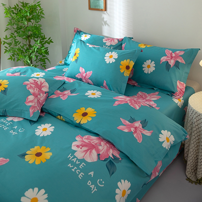 91家纺网 家纺一手货源 找家纺 2023新款12868全棉学生宿舍三件套卡通纯棉四件套花蕊