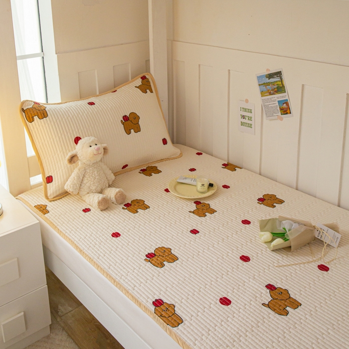 91家纺网 家纺一手货源 找家纺 茉夕 2024新款学生宿舍上下铺全棉床盖 苹果狗