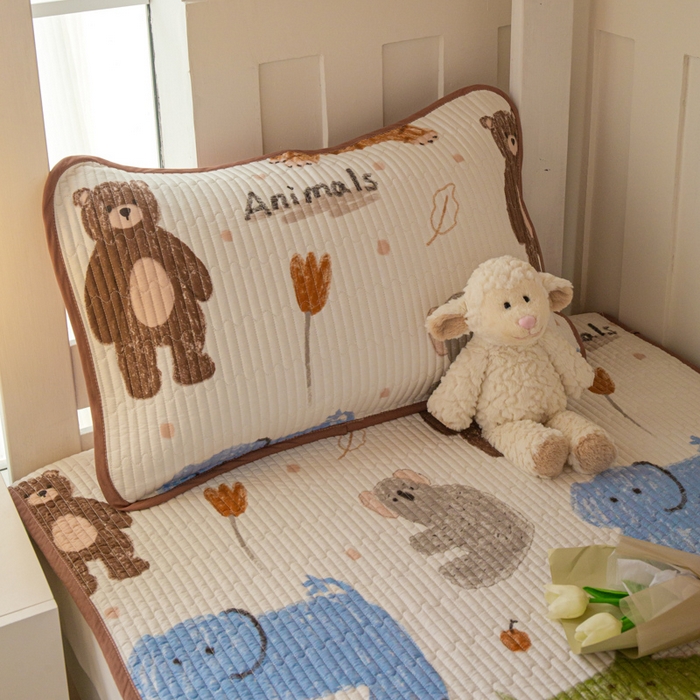 91家纺网 家纺一手货源 找家纺 茉夕 2024新款学生宿舍上下铺全棉床盖 动物森林