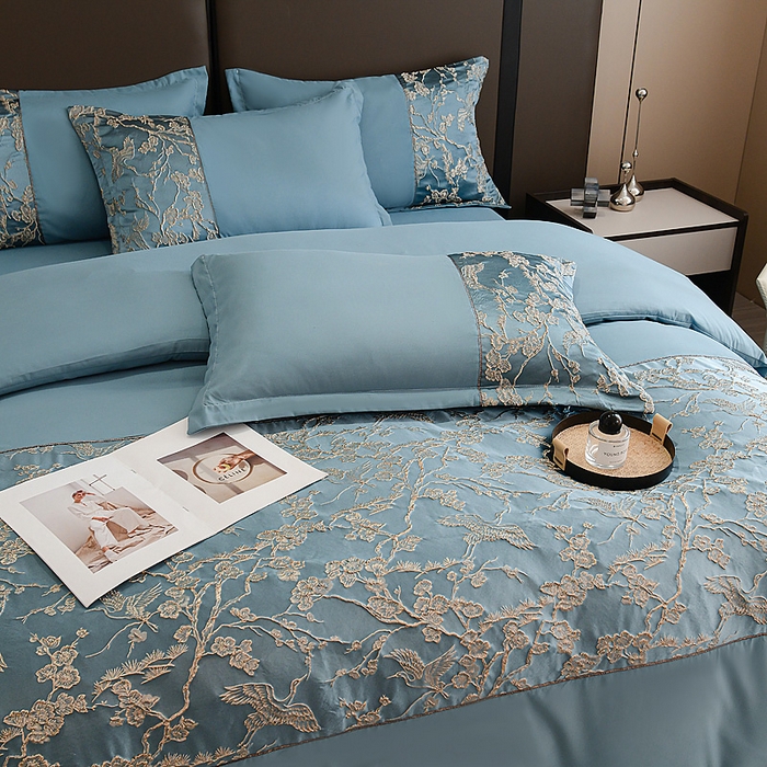 91家纺网 家纺一手货源 找家纺 布可家纺 2025新款轻奢精美浮雕刺绣提花四件套 曼陀罗-星海蓝