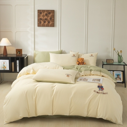 万盛家纺 2025新款全棉喷气13372刺绣卡通四件套 fashion熊-奶白绿