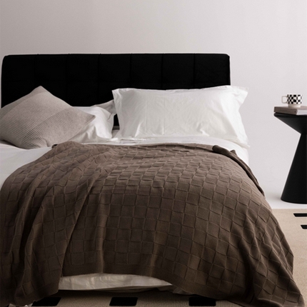 91家纺网 家纺一手货源 找家纺 暖绵绵 2025新款A类全棉纯色盖毯披肩毯毯子-科林斯 科林斯-褚色