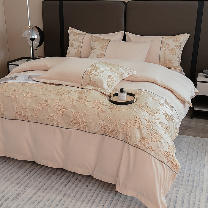 91家纺网 家纺一手货源 找家纺 布可家纺 2025新款轻奢精美浮雕刺绣提花四件套 花叶扶-香槟金