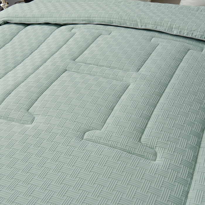 91家纺网 家纺一手货源 找家纺 招财狼家纺 2024新款华夫格羽丝被 贵族水兰