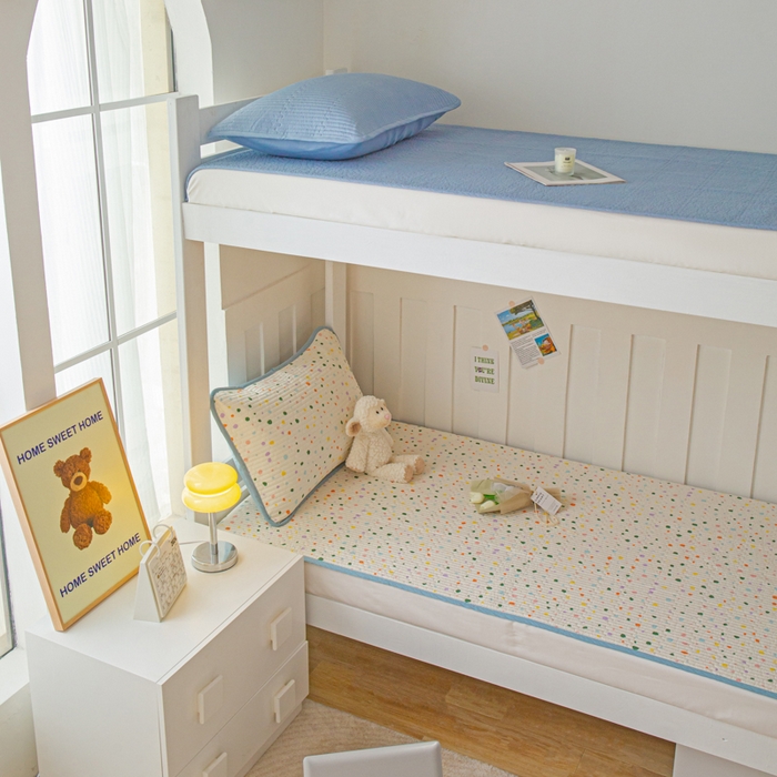 91家纺网 家纺一手货源 找家纺 茉夕 2024新款学生宿舍上下铺全棉床盖 彩色波点