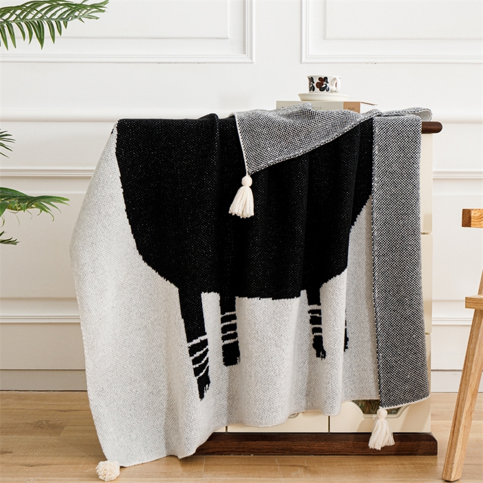 91家纺网 家纺一手货源 找家纺 苏艺针织盖毯 2024新款针织披肩沙发盖毯 针织-插画狗