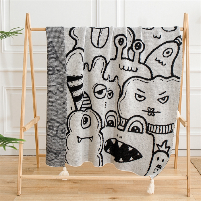 91家纺网 家纺一手货源 找家纺 苏艺针织盖毯 2024新款针织披肩沙发盖毯 针织-小怪物全家福