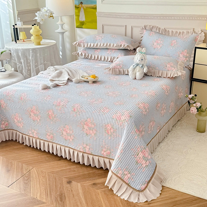 91家纺网 家纺一手货源 找家纺 美达家纺 2025新款全棉夹棉防滑小花边床盖 欧风花影