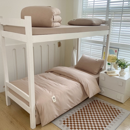 91家纺网 家纺一手货源 找家纺 （总）巧格家纺 2025新款A类全棉色织水洗棉宿舍三件套-床单款