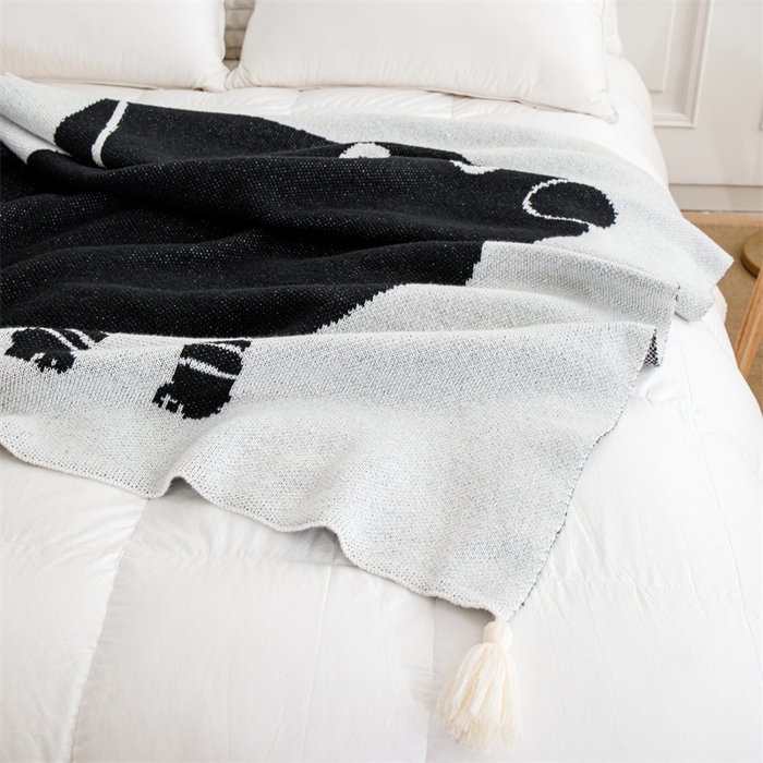 91家纺网 家纺一手货源 找家纺 苏艺针织盖毯 2024新款针织披肩沙发盖毯 针织-插画狗