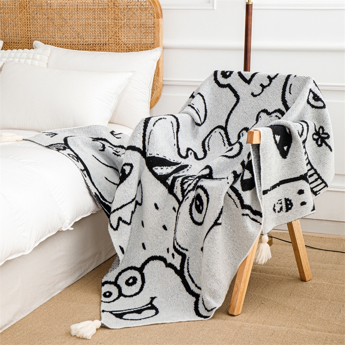 91家纺网 家纺一手货源 找家纺 苏艺针织盖毯 2024新款针织披肩沙发盖毯 针织-小怪物全家福