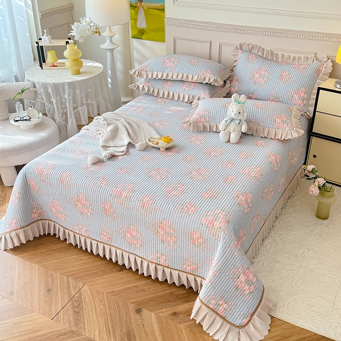 91家纺网 家纺一手货源 找家纺 美达家纺 2025新款全棉夹棉防滑小花边床盖 欧风花影