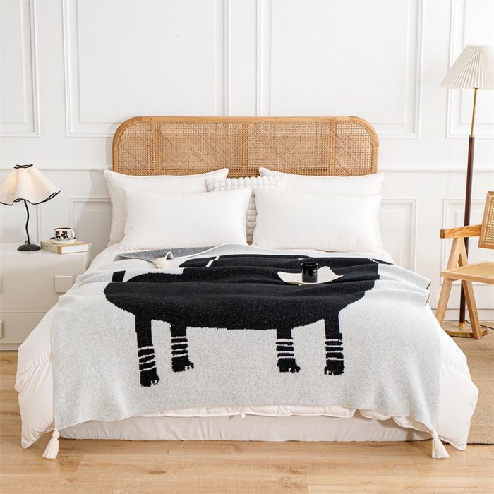 91家纺网 家纺一手货源 找家纺 苏艺针织盖毯 2024新款针织披肩沙发盖毯 针织-插画狗