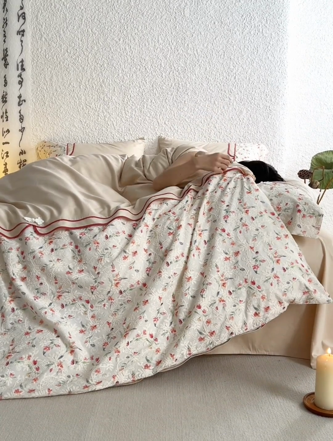 91家纺网 家纺一手货源 找家纺 2024新款全新工艺全棉古风刺绣四件套 花瓣影