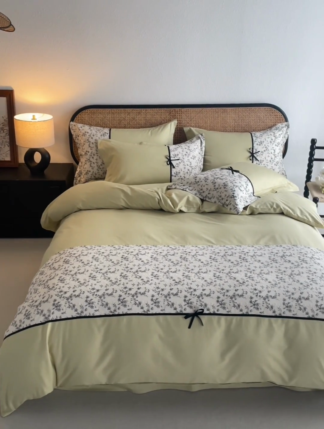 91家纺网 家纺一手货源 找家纺 2024新款全棉轻法式复古蝴蝶结刺绣工艺款四件套 奈妃-复古绿