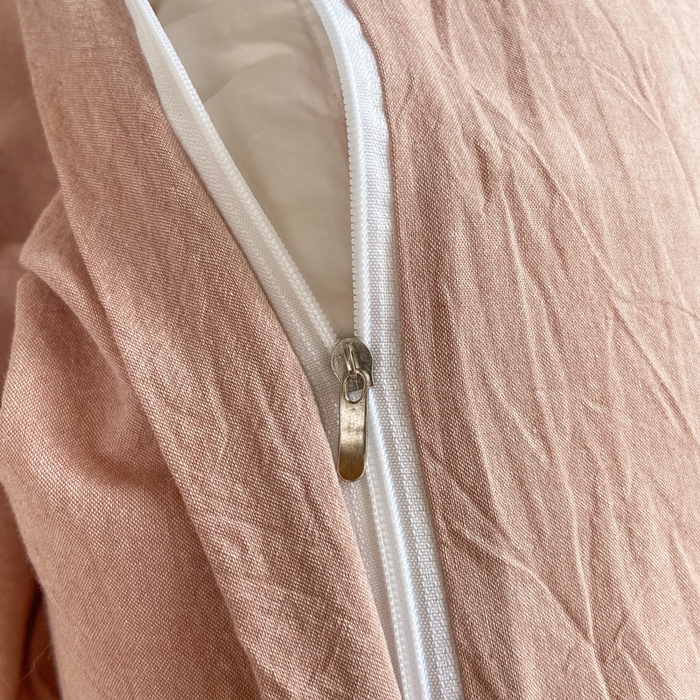 91家纺网 家纺一手货源 找家纺 巧格家纺 2025新款A类全棉色织水洗棉宿舍三件套-床垫套款 豆沙