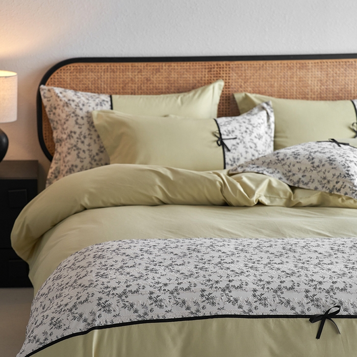 91家纺网 家纺一手货源 找家纺 2024新款全棉轻法式复古蝴蝶结刺绣工艺款四件套 奈妃-复古绿