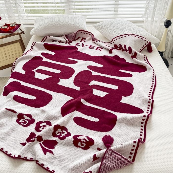 91家纺网 家纺一手货源 找家纺 苏艺针织盖毯 2024新款中式风高端婚礼喜字毛毯 针织喜-大喜百年好合盖毯