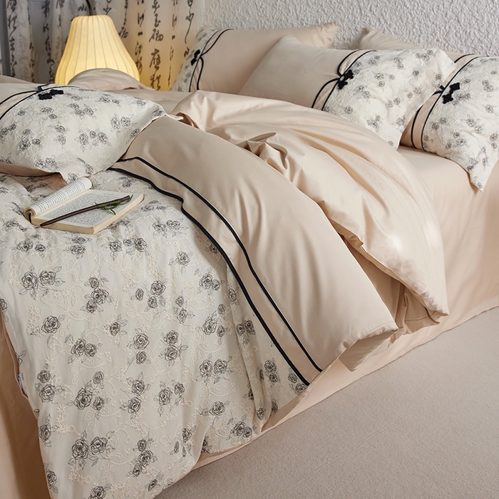 91家纺网 家纺一手货源 找家纺 2024新款全新工艺全棉古风刺绣四件套 解语花