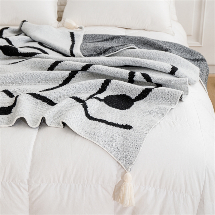 91家纺网 家纺一手货源 找家纺 苏艺针织盖毯 2024新款针织披肩沙发盖毯 针织-线像