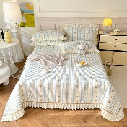 91家纺网 家纺一手货源 找家纺 美达家纺 2025新款全棉夹棉防滑小花边床盖 香榭丽舍