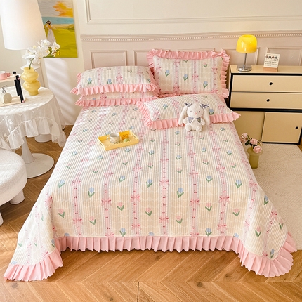 91家纺网 家纺一手货源 找家纺 （总）美达家纺 2025新款全棉夹棉防滑小花边床盖