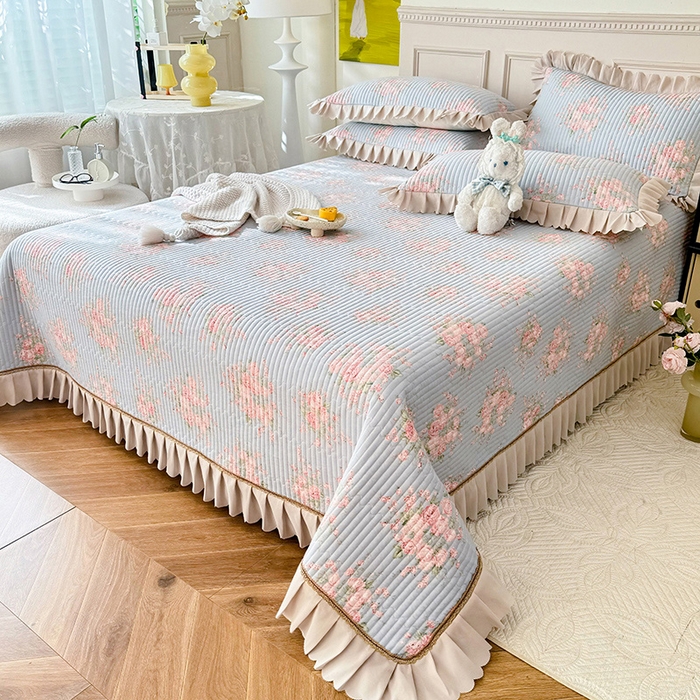 91家纺网 家纺一手货源 找家纺 美达家纺 2025新款全棉夹棉防滑小花边床盖 欧风花影