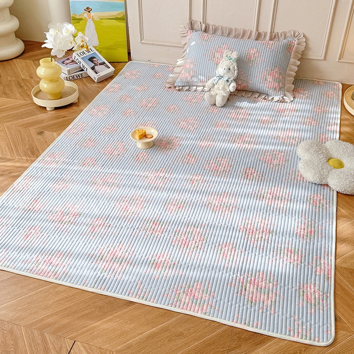 91家纺网 家纺一手货源 找家纺 美达家纺  2025新款全棉夹棉防滑可机洗床垫地垫软席 欧风花影