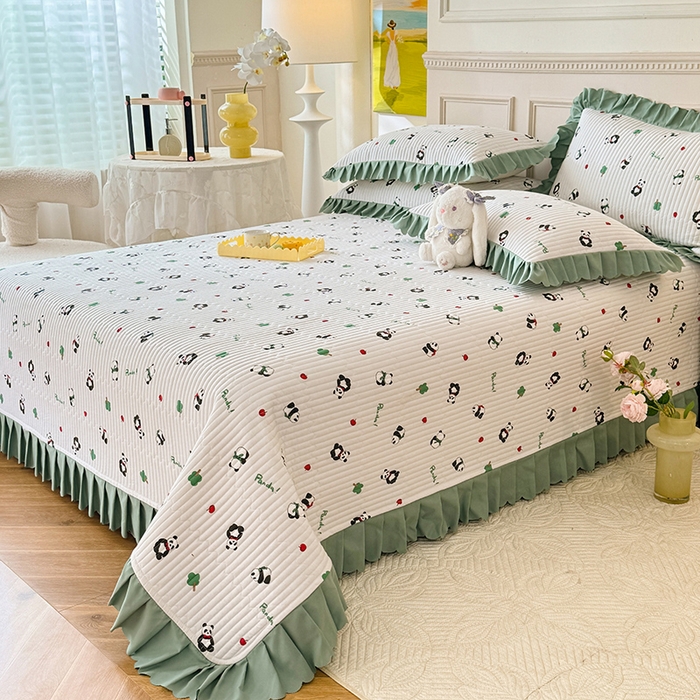 91家纺网 家纺一手货源 找家纺 美达家纺 2025新款全棉夹棉防滑小花边床盖 阳光胖达