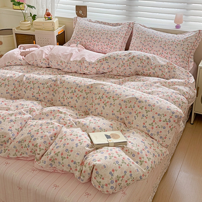 91家纺网 家纺一手货源 找家纺 乐童 2024新款直播爆款13070纯棉印花吊边款一字绣四件套第八波小花兔