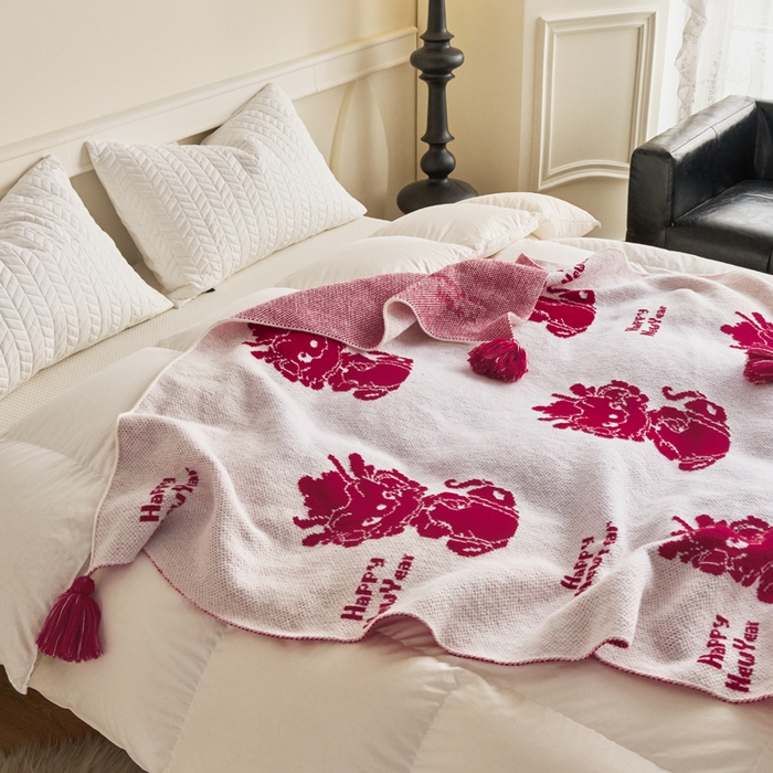 91家纺网 家纺一手货源 找家纺 苏艺针织盖毯 2024新款龙年限定针织亲肤毯龙年大吉盖毯 龙年大吉（白）