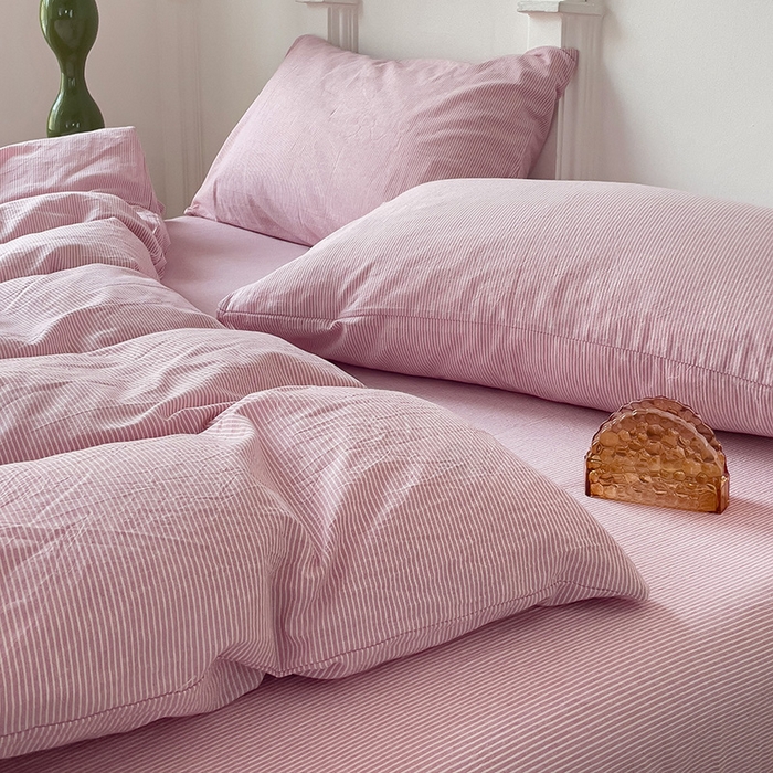 91家纺网 家纺一手货源 找家纺 呗旺鹿 2024新款A类40支全棉色织水洗棉四件套全棉四件套纯棉四件套无印风 魅力条纹豆沙