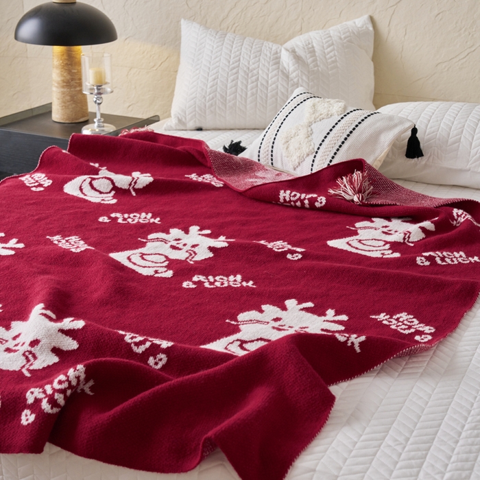 91家纺网 家纺一手货源 找家纺 苏艺针织盖毯 2024新款龙年限定针织亲肤毯龙年大吉盖毯 龙年进宝（红）